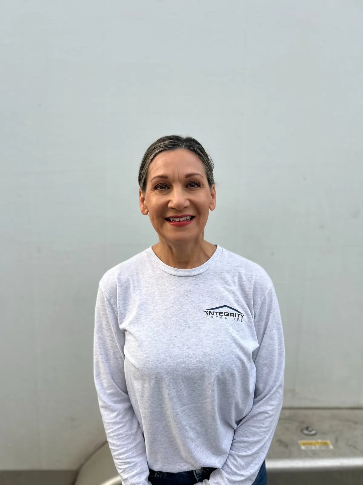 Integrity Exteriors in-house team member